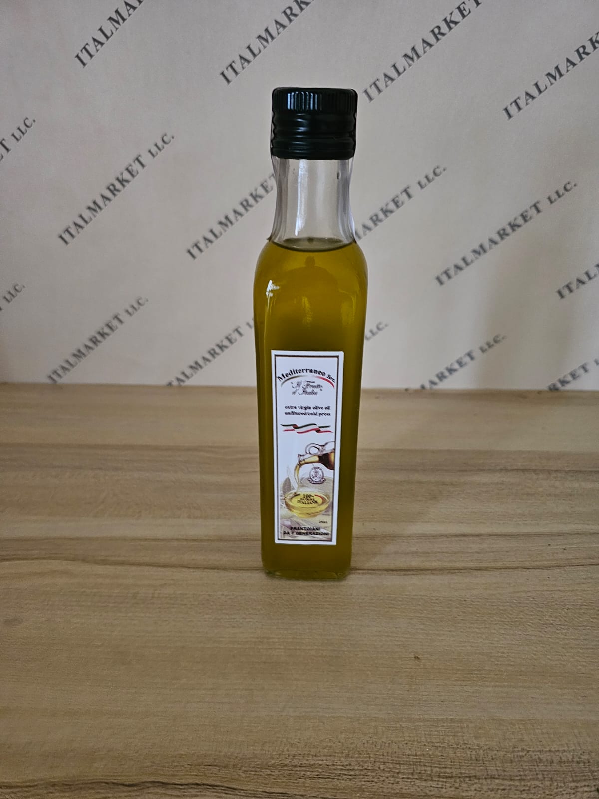 Olive oil from itrana’s olive tree